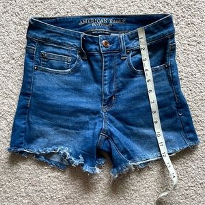 American Eagle Outfitters Next Level Stretch Hi-Rise Shorties, size 6 shorts